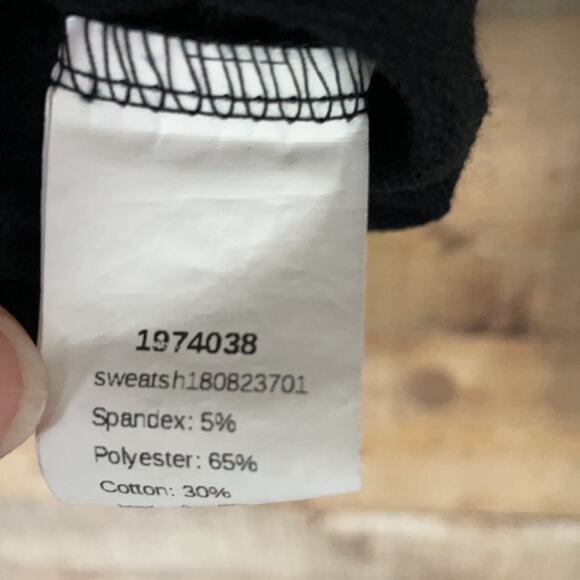 SHEIN Cut and Sew Sweatshirt Faux Fur Black Red Colorblock Size Small - Picture 7 of 9